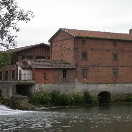Oda ve Kahvaltı Le Moulin D'eclaron 3*